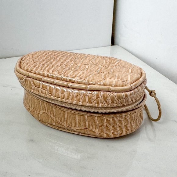 Cream coloured faux snake skin travel jewelry bag organizer - Picture 2 of 5